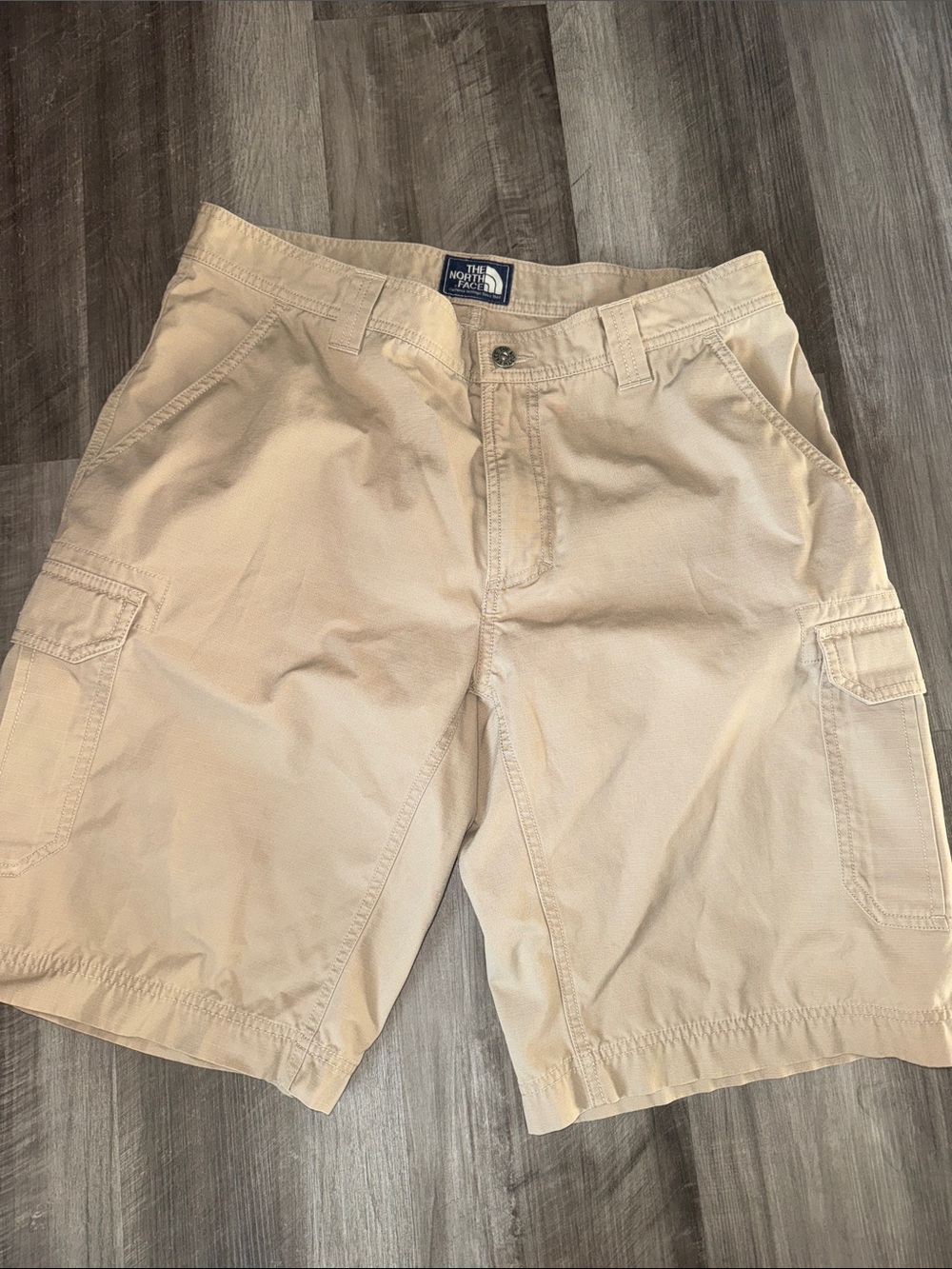 The North Face Mens Hiking Shorts Outdoors cargo Pocket Beige Khaki 36 vintage
